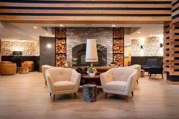 בית מלון כפרי Mtn House By Basecamp