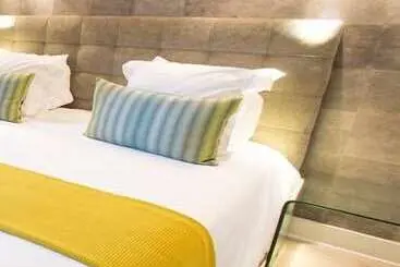 Hotelli Acadie Eragny sur Oise