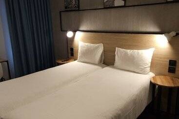 ホテル Ibis Creilsuroise