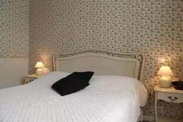 ホテル Logis La Thomasse