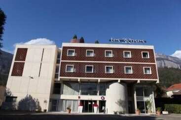 Отель Hôtel Les Trois Roses, Meylan Grenoble The Originals Boutique