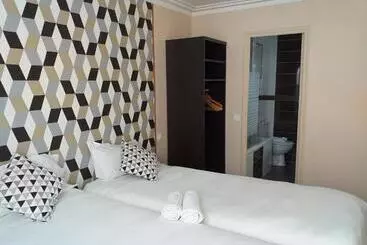 ホテル Hôtel Roi René