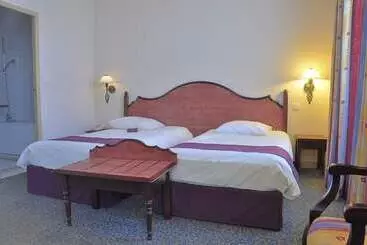 בית מלון כפרי Hôtel Mercure Montauban