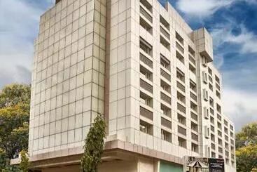 Отель Bawa International