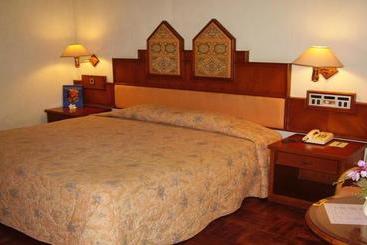 Hotel Pusako Bukittinggi