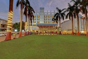Hotel Quality Inn Regency, Nashik