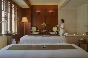 Отель The Dharmawangsa Jakarta