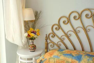 Szálloda Villa Maria Luigia