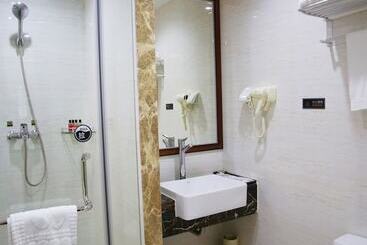 Kingstyle Hotel Railway Station Branch