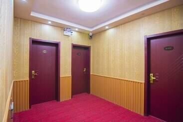 بنسيون Hangtian Business Hotel Xi'an Airport