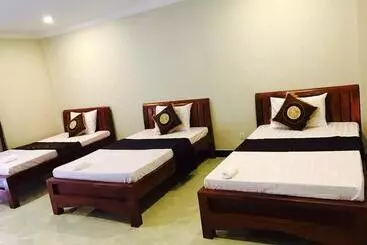 Blue Diamond Guest House   Hostel