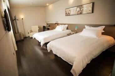 בית מלון כפרי Jinjiang Inn Select Fuding Railway Station