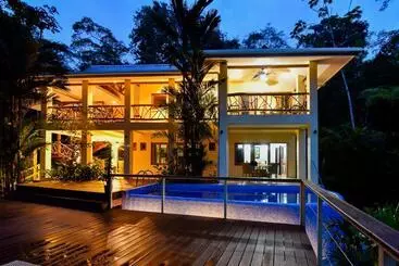 Turistihuoneistot Casa Monos Locos   Portasol Vacation Rentals