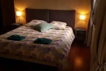 تختخواب و صبحانه La Maison Du Cremant