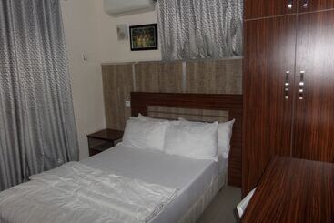 Hotel Sky Rock Luxury Apartments