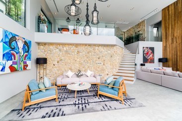 Apartamenty turystyczne Villa Ella Sea View Pool Privacy & Service