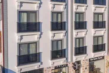 Hotel Isola 12