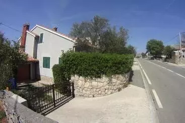 ツーリストアパートメント Mungo