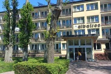 בית מלון כפרי Albatros Medical Spa