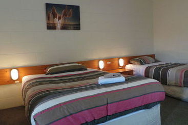 Papakura Motor Lodge & Motel