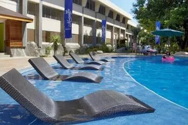 استراحتگاه Matabungkay Beach