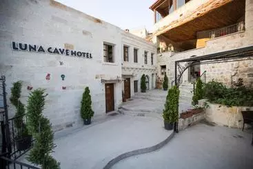 Hotel Luna Cave