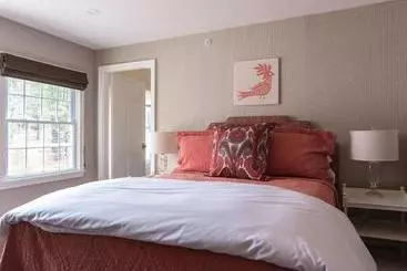 Russell House Bed And Breakfast