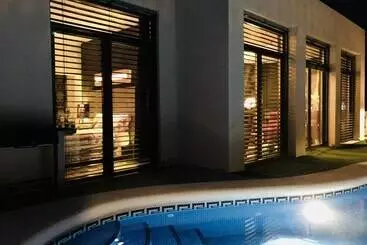 ツーリストアパートメント Panorama Boutique Villa Luxury