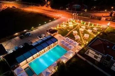 Ucar Royal Hotel Ve Konferans Salonu