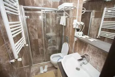 Yayla Otel