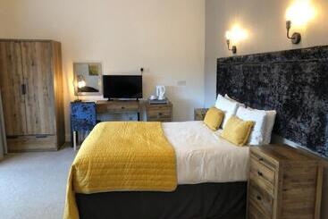 Hostal Oxgang Kitchen Bar & Rooms