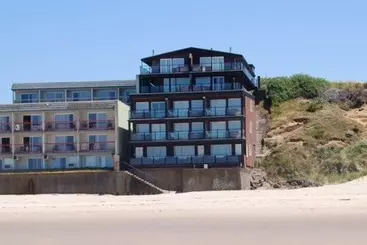 Hotelli Beachfront Manor