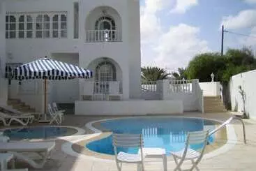 Hotelli Flamingo Beach