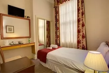 Hotel Russell