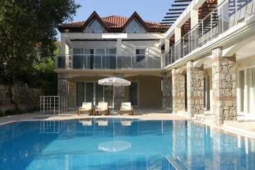 Orka Olivia Apartments