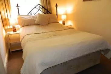 Pensione Stoneway Guest House