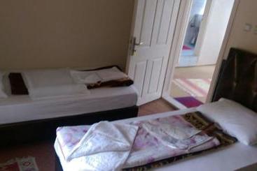 旅馆 Karadut Pansiyon Nemrut