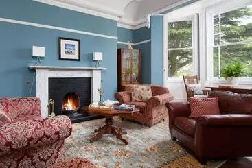 Bed and Breakfast Broomhouse Farmhouse
