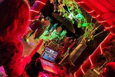 호텔 Sipano Beach Lodge Kiwengwa