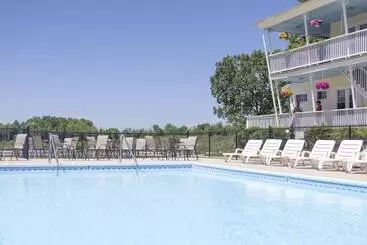 Hotelli Sun N Sand Resort