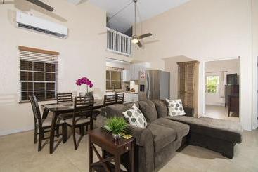 Pensione Skyline Vista Villa