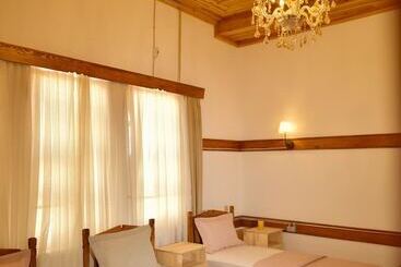 Cifte Konak Butik Otel