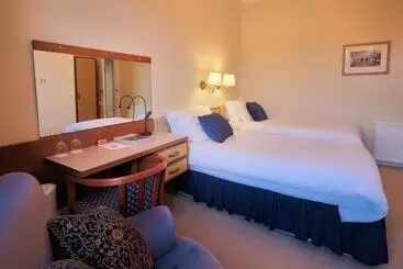 Cedars Apartment