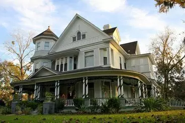 Mcfarlin House B&b