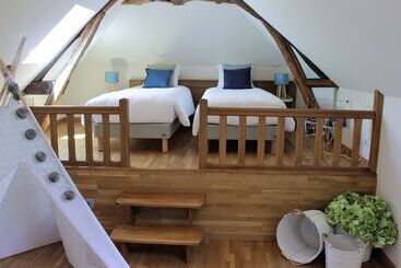 פנסיון Chambre D Hotes Les Rives De La Tronne