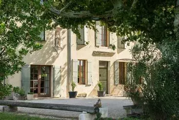 Bed and Breakfast Le Mas Saint Jacques