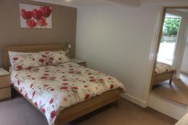 تختخواب و صبحانه Netherby Guest House