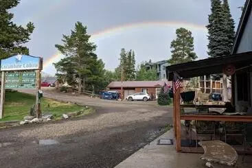 一軒屋 Columbine Cabins