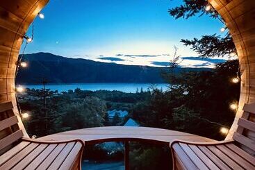 Hotel Lochnagar Lodge   Lodges On Loch Ness