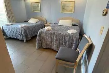 Beau Rivage Motel